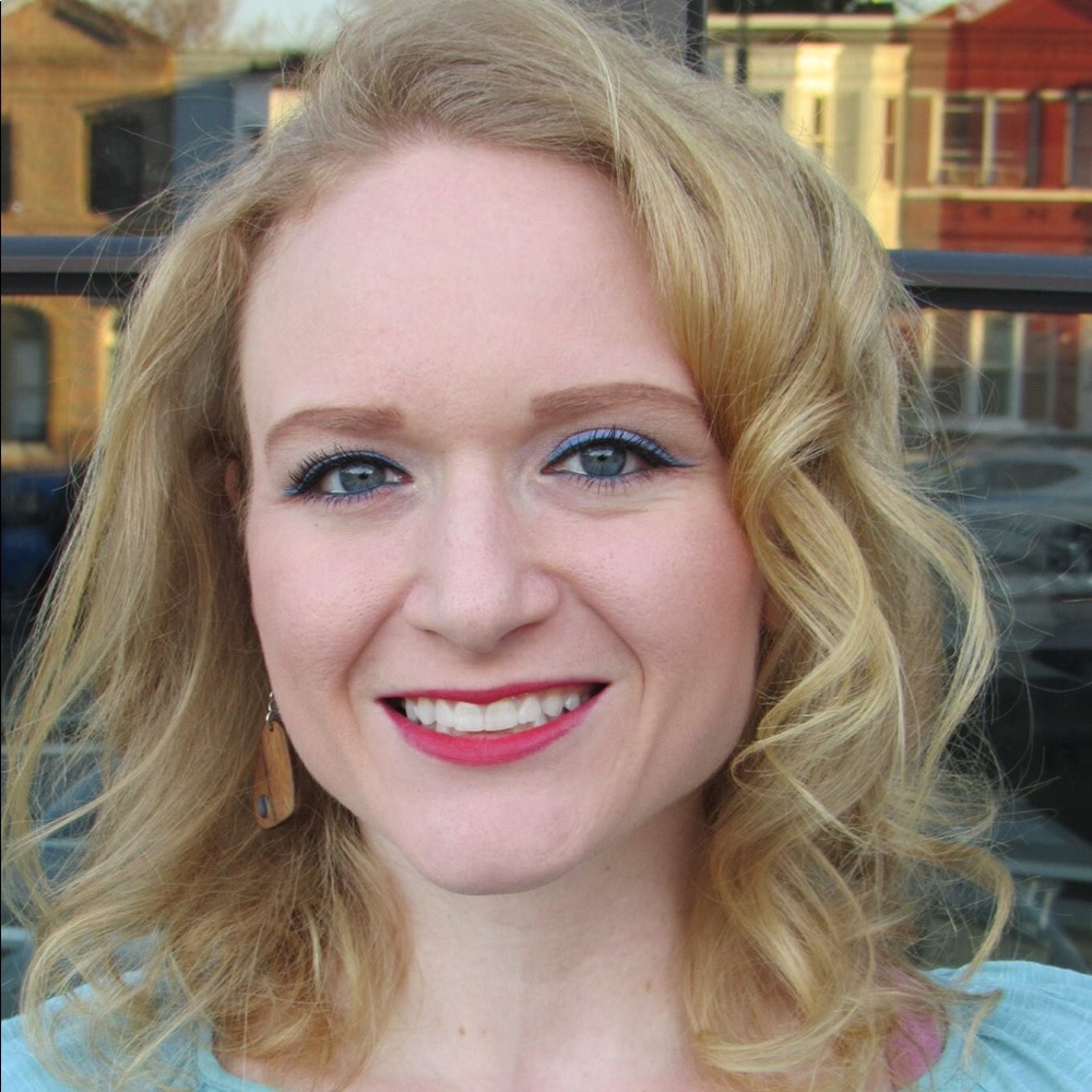 Meet your Posher, Lauren